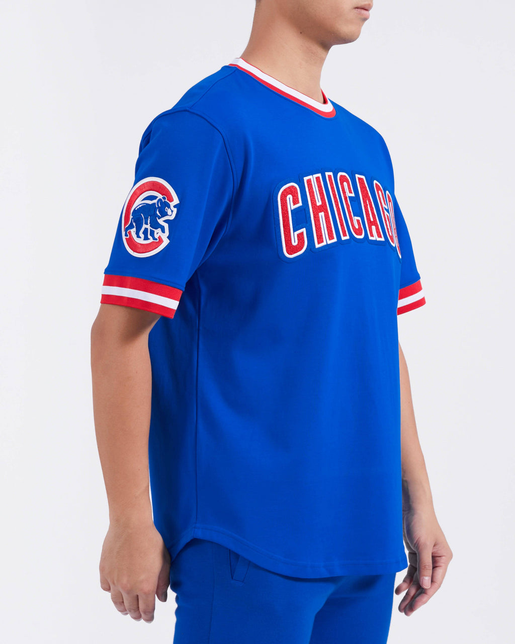 CAMISETA MLB CHICAGO CUBS CLÁSICA DE CHENILLA PARA HOMBRE M/M (AZUL REAL/ROJO)