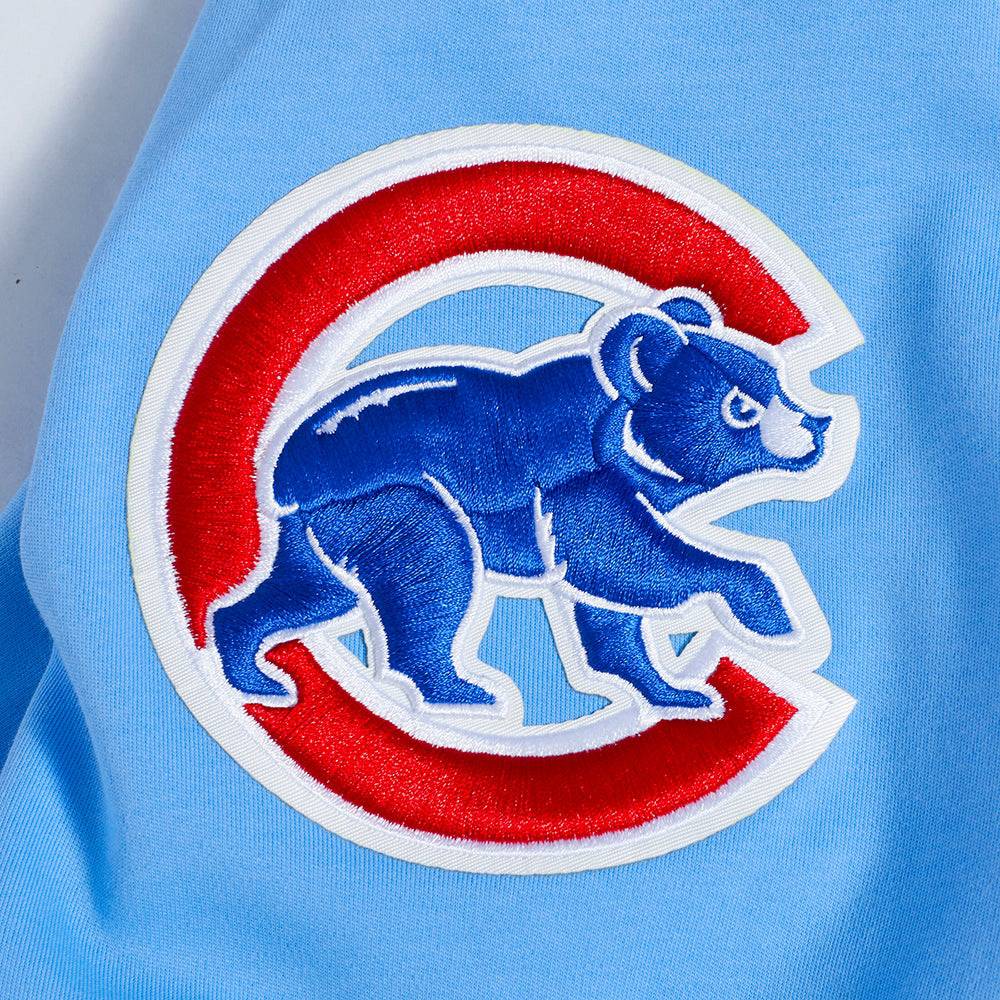 MLB CHICAGO CUBS SUDADERA CON CAPUCHA DE PUNTO DOBLE DE MANGA CORTA PARA HOMBRE CON CHENILLA CLÁSICA (AZUL UNIVERSITARIO)