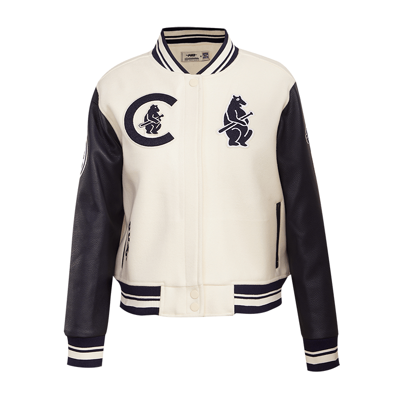 CHAQUETA UNIVERSITARIA RETRO CLÁSICA DE LANA ACOSTILLADA PARA MUJER MLB CHICAGO CUBS (BLANCO HUESO/ AZUL MARINO MEDIANO)