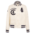 CHAQUETA DE SATÉN ACANALADA RETRO CLÁSICA PARA MUJER MLB CHICAGO CUBS (BLANCO HUEVO/ AZUL MARINO NOCHE)