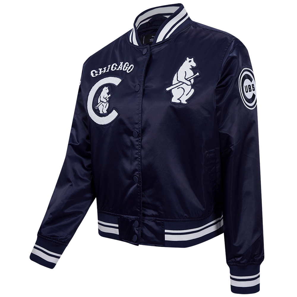 CHAQUETA DE SATÉN ACANALADA RETRO CLÁSICA PARA MUJER MLB CHICAGO CUBS (AZUL MARINO NOCHE)