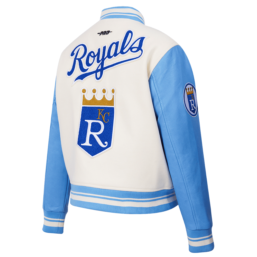 CHAQUETA UNIVERSITARIA RETRO CLÁSICA DE LANA ACANALADA PARA MUJER MLB KANSAS CITY ROYALS (BLANCO HUESO/ AZUL UNIVERSITARIO)