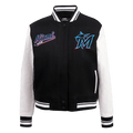 CHAQUETA UNIVERSITARIA DE LANA PARA MUJER MLB MIAMI MARLINS SCRIPT TAIL (NEGRA/BLANCA)