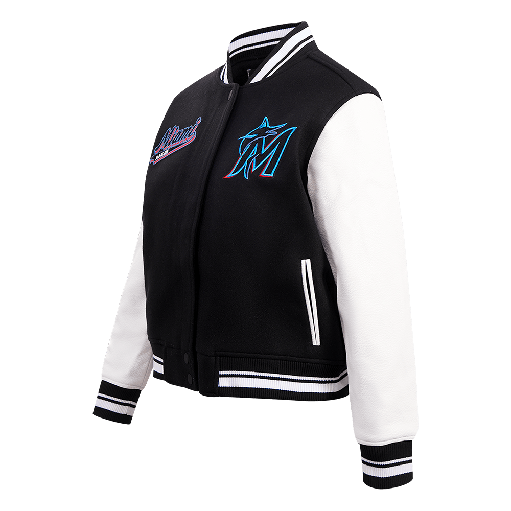 CHAQUETA UNIVERSITARIA DE LANA PARA MUJER MLB MIAMI MARLINS SCRIPT TAIL (NEGRA/BLANCA)