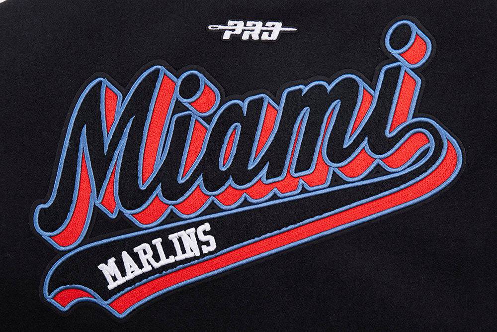 CHAQUETA UNIVERSITARIA DE LANA PARA MUJER MLB MIAMI MARLINS SCRIPT TAIL (NEGRA/BLANCA)