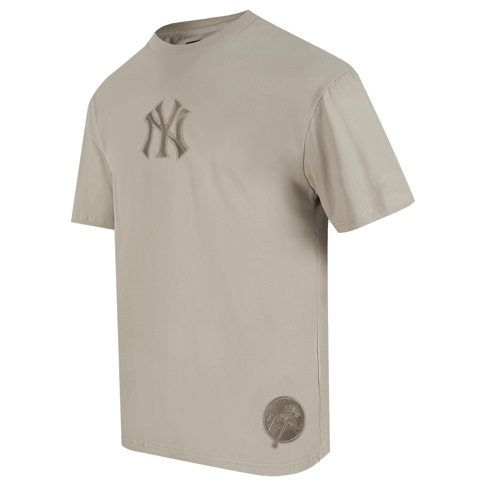 CAMISETA CJ DE HOMBRE CON HOMBROS CAÍDOS WINGSPAN MLB NEW YORK YANKEES (BEIGE)