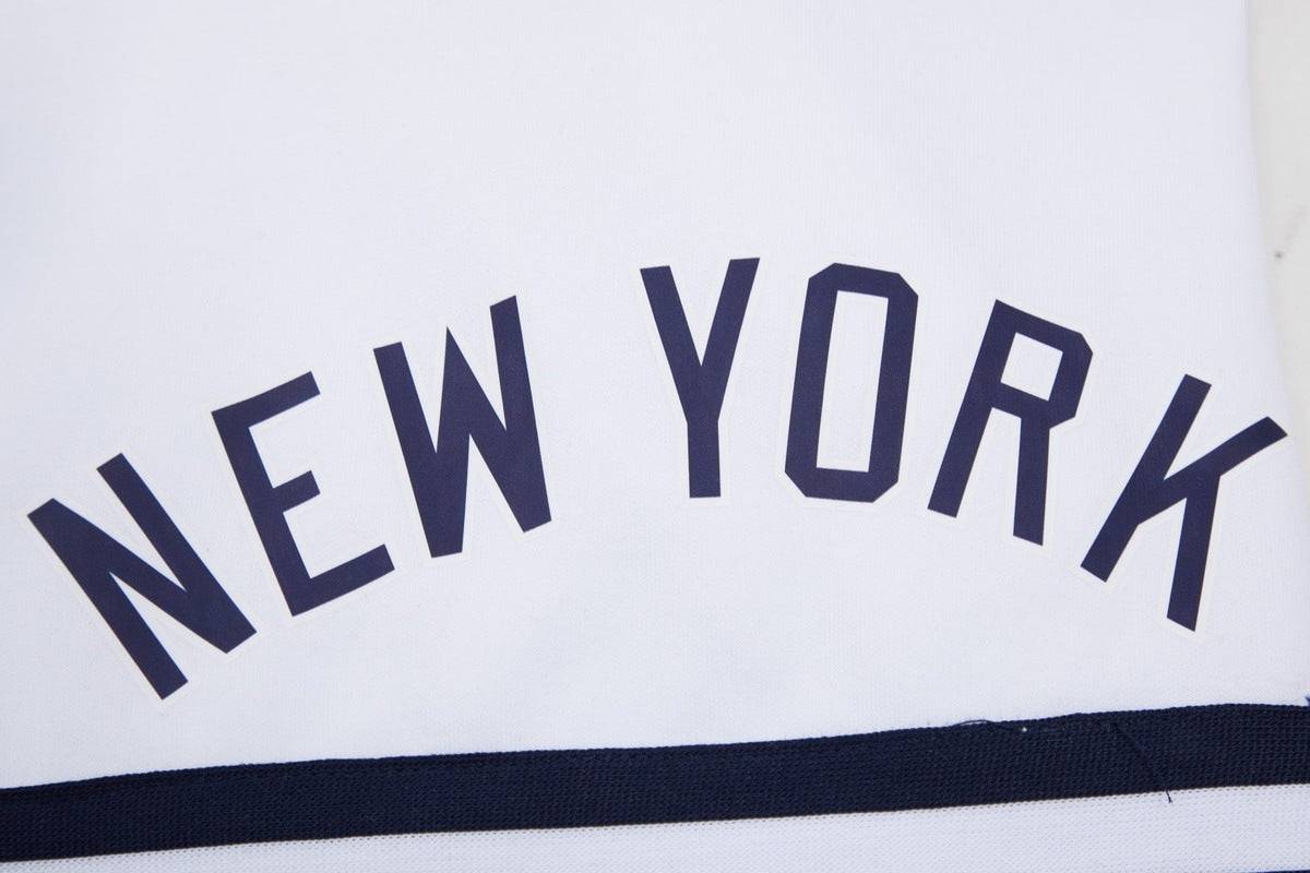 MLB NEW YORK YANKEES CLASSIC CHENILLE MEN'S SHORT (WHITE)