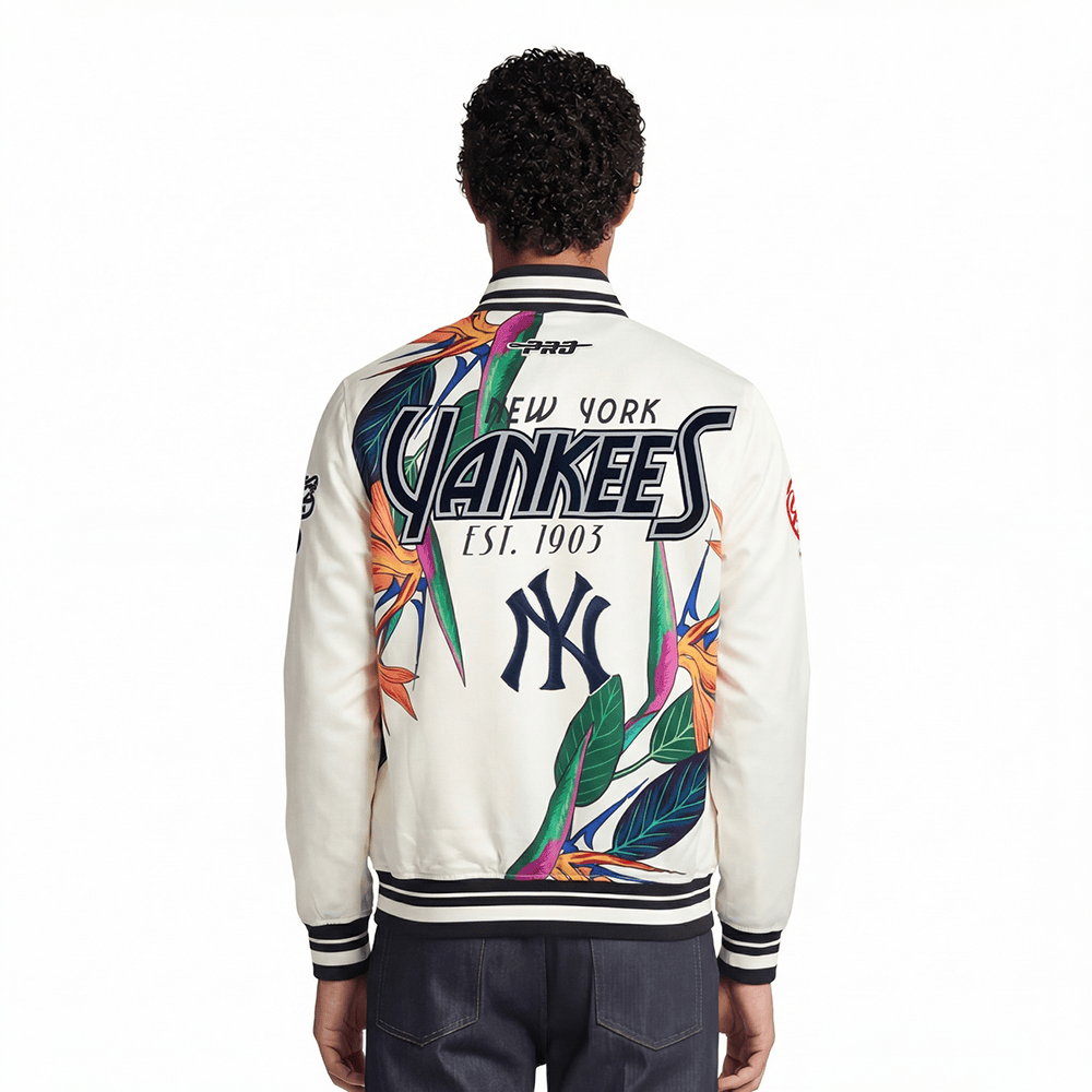CHAQUETA DE SATÉN PARA HOMBRE MLB NEW YORK YANKEES PARADISE (BLANCO HUESO/ NEGRO)