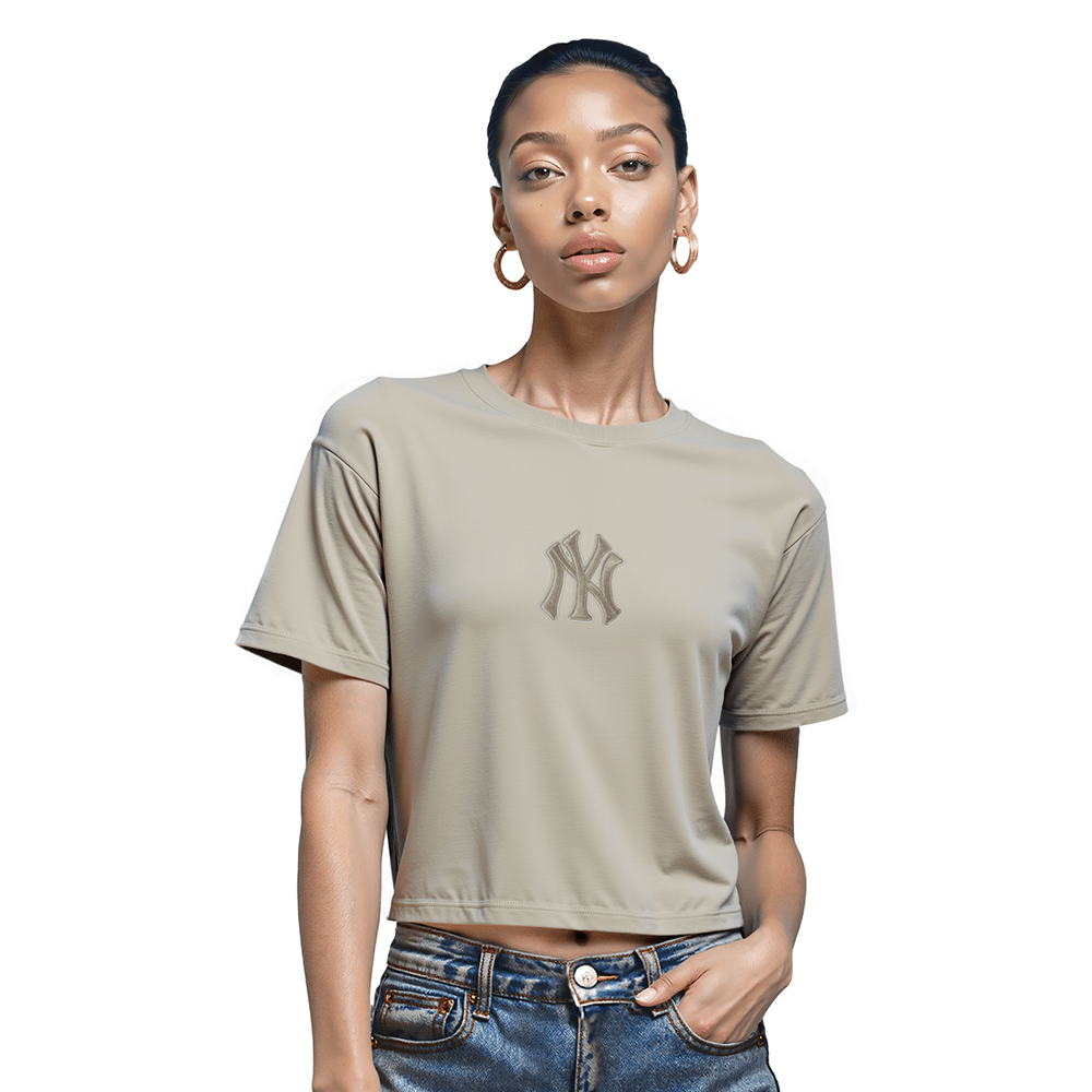 MLB NEW YORK YANKEES WINGSPAN WOMEN'S SJ BOXY TEE (TAUPE)