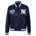 CHAQUETA DE SATÉN ACANALADO MASHUP PARA MUJER MLB NEW YORK YANKEES (AZUL MARINO NOCHE)