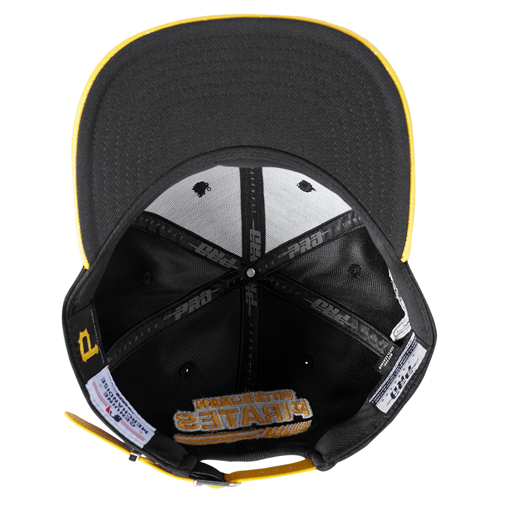 GORRA MLB PITTSBURGH PIRATES DE LANA CON LOGO FAST LANE Y CIERRE AJUSTABLE (NEGRA)
