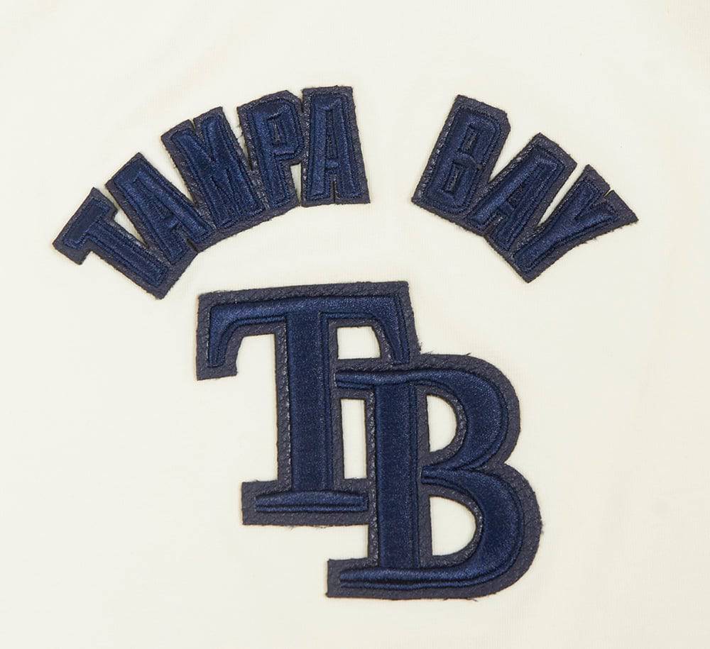 CAMISETA DEPORTIVA DE MUJER MLB TAMPA BAY RAYS TRIPLE TONAL DE CORTE RELAJADO CON ESPALDA DE NADADORA (BLANCO HUEVO)